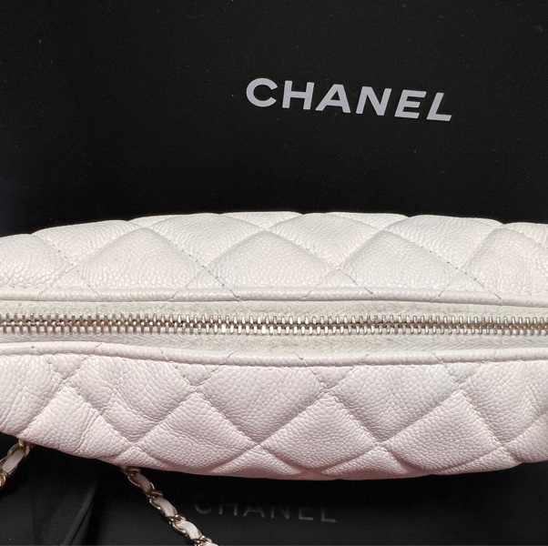 CHANEL 香奈兒 25C 雙C LOGO 菱格紋小牛皮hobo手提/斜背包(白色）-13