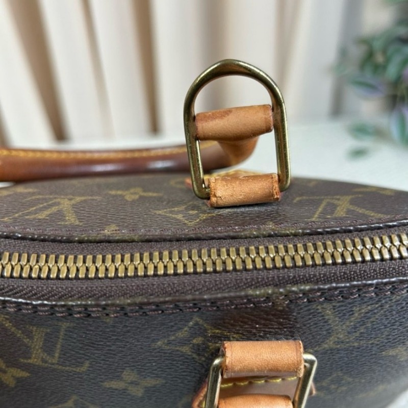 LV路易威登老花貝殼包 經典Monogram配色 金色五金 手提設計 容量大 實用性強-18