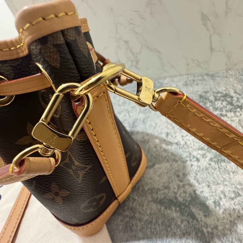 LV NaNo Noe 迷你小水桶包 芯片款-10