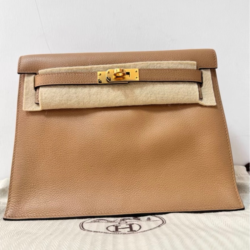 Hermes愛馬仕 Kelly danse 奶茶色金扣 evercolor皮 U刻-1