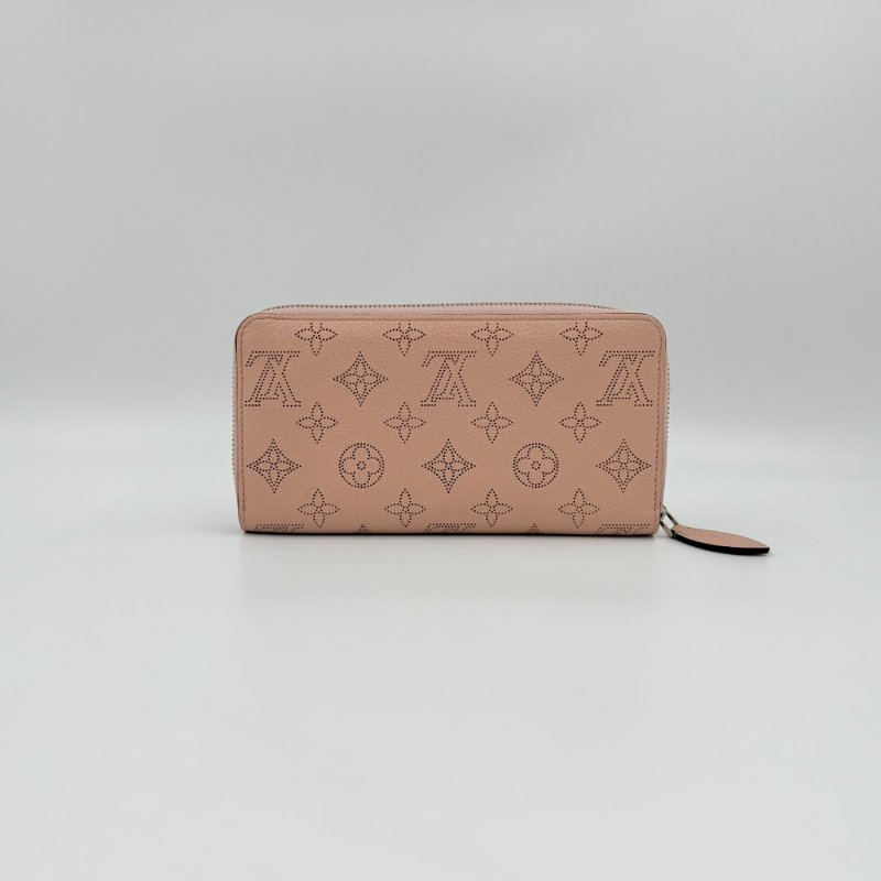 Louis Vuitton - 粉色牛皮雕花簍空Mahina拉鍊長夾-2