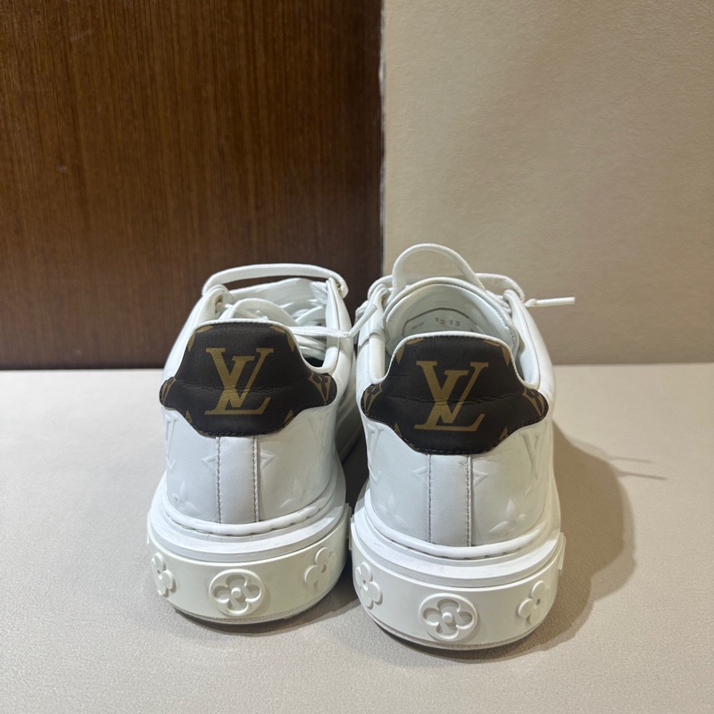 98新 lv 路易威登 白色老花浮雕logo 滿印 time out 系帶 圓頭 老花尾 低幫板鞋 松糕鞋 35.5碼   無附件-2