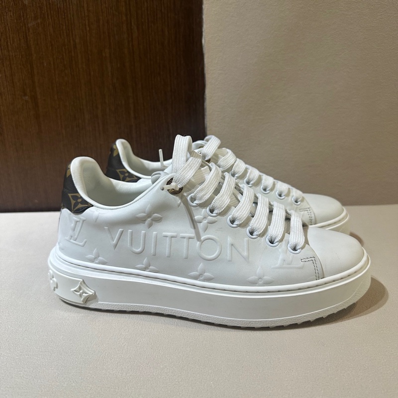 98新 lv 路易威登 白色老花浮雕logo 滿印 time out 系帶 圓頭 老花尾 低幫板鞋 松糕鞋 35.5碼   無附件-3