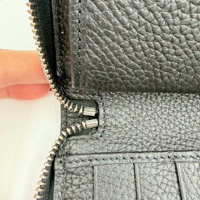 GUCCI - 黑色牛皮GG壓紋拉鍊JUMBO長夾-12