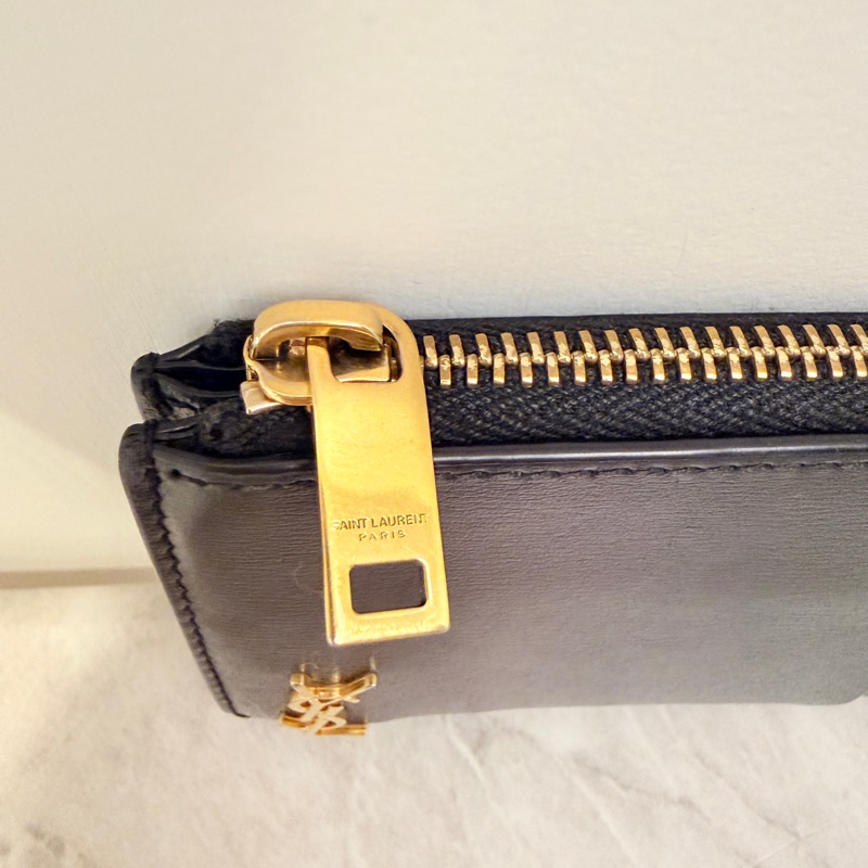 YSL小牛皮卡夾 多層式拉鍊卡片套-1