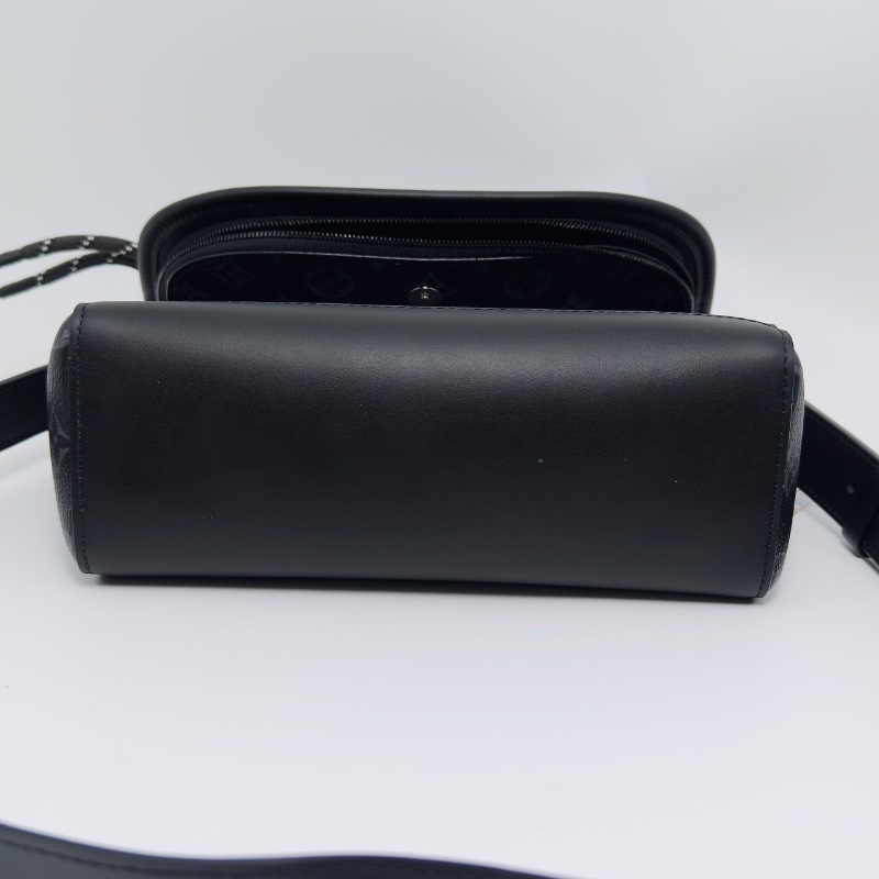 LV Pulse黑花翻蓋拉鍊肩背斜背郵差包芯片款23*19*9 98新配件塵袋-3