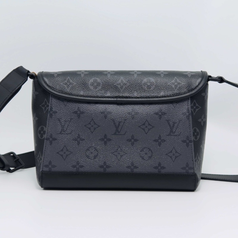 LV Pulse黑花翻蓋拉鍊肩背斜背郵差包芯片款23*19*9 98新配件塵袋-5