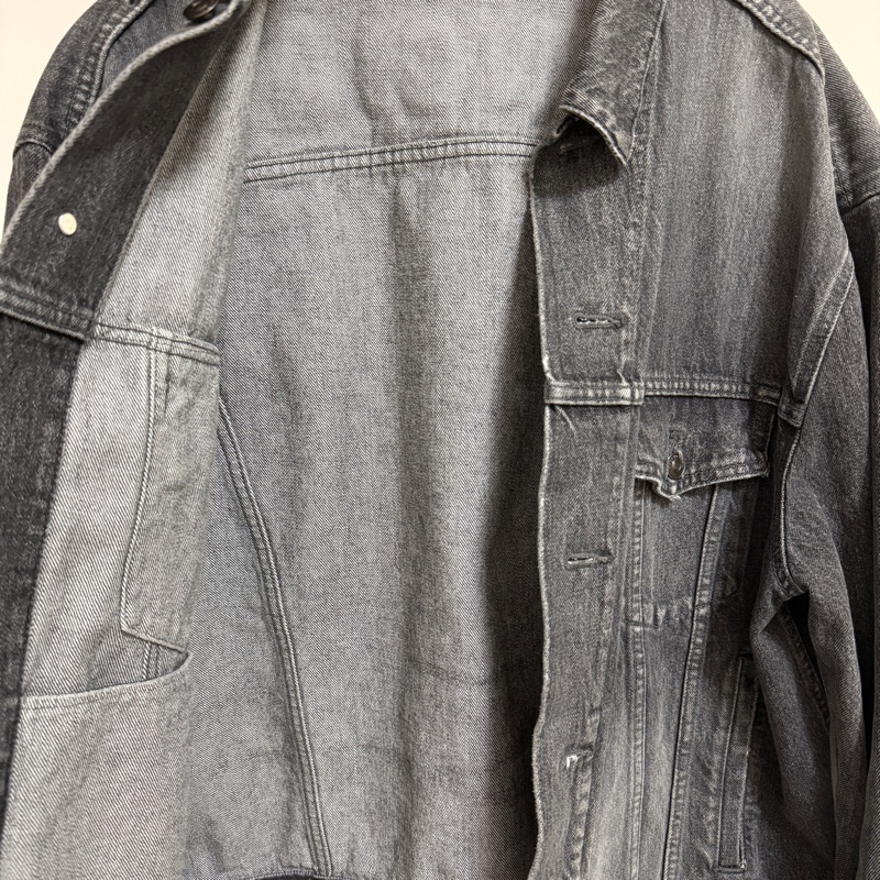 Balenciaga 立體浮雕Logo深灰色牛仔外套 男女都可以穿 附實穿-2