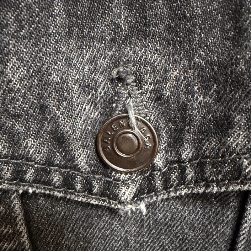 Balenciaga 立體浮雕Logo深灰色牛仔外套 男女都可以穿 附實穿-16