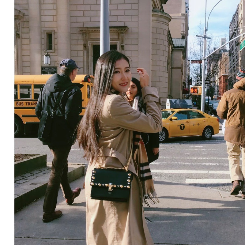 Fendi kani系列鏈條包 黑色肩背包19*16cm 99新配件塵袋-0