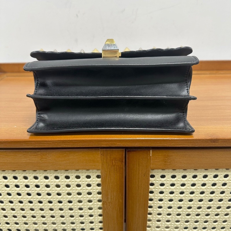 Fendi kani系列鏈條包 黑色肩背包19*16cm 99新配件塵袋-4