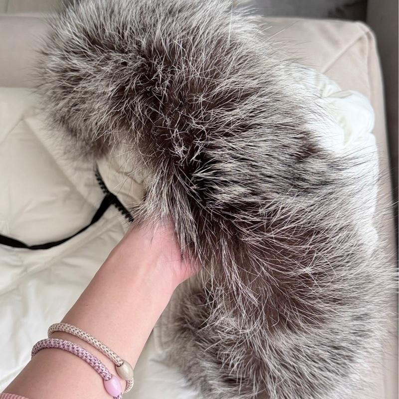 Moncler Aphroti 仙女白色1碼狐狸毛款式 配件防塵套&衣架-3