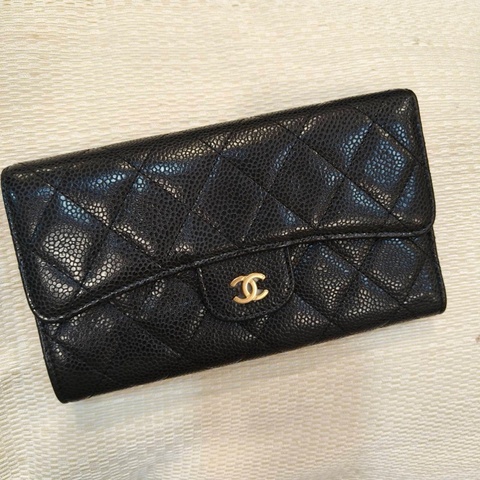 #荔枝皮 #櫃上在售5️⃣萬多 香奈兒黑金三折信封長夾 經典cf款🔥