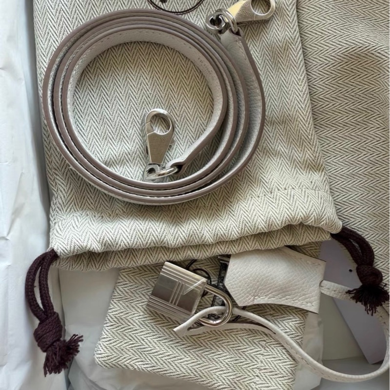 Hermes bolide 25 W刻 M4奶灰色-5