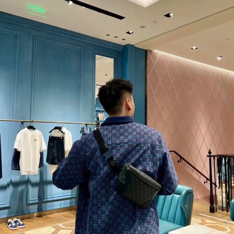 GUCCI GGEmblem系列黑老花中號腰包28*17*6 全新閒置配件盒子塵袋購證-0