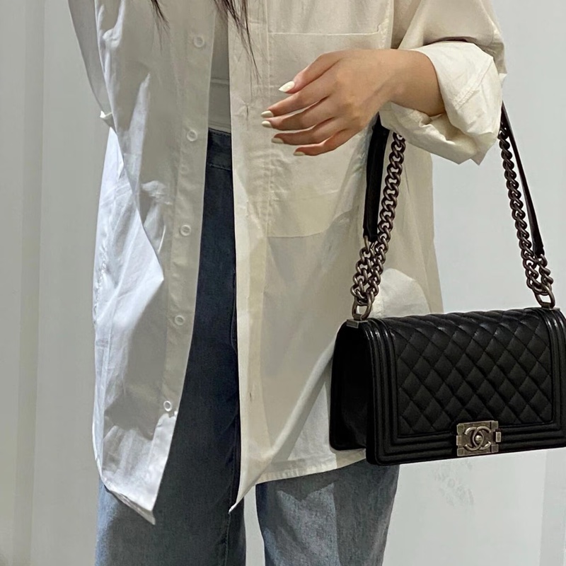 🈶購證 #櫃上在售2️⃣5️⃣萬 #全配割愛💔 香奈兒黑銀leboy25鏈條包 必收經典款🔥-7