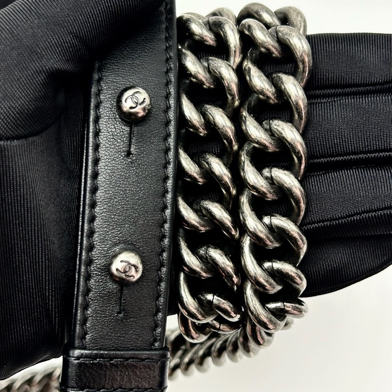 🈶購證 #櫃上在售2️⃣5️⃣萬 #全配割愛💔 香奈兒黑銀leboy25鏈條包 必收經典款🔥-18