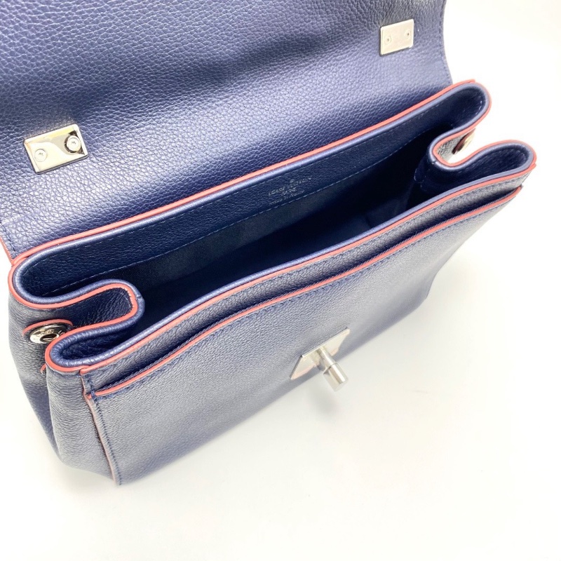 LV Lock me拼色銀扣手提肩背斜背包22*15*7 98新配件塵袋-2