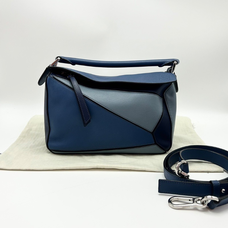 LOEWE 藍色拼色金扣Puzzle小號肩背斜背包24.5*16*10 98新配件塵袋-1