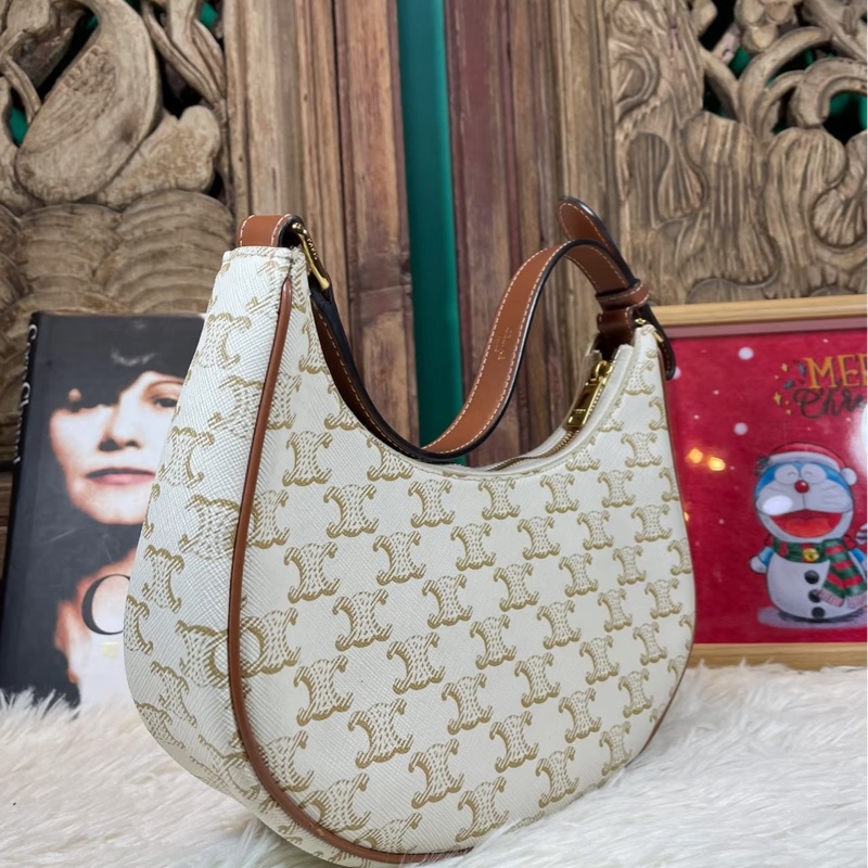 🈶購證 #全網最低💰 #白色情人節 Celine Ava白凱旋門腋下肩背包-10