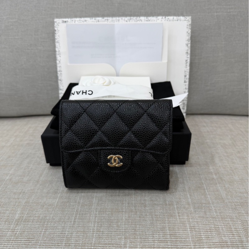 香奈兒Chanel 經典荔枝牛皮三折短夾-0