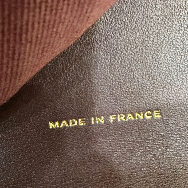 香奈兒Chanel 經典荔枝牛皮三折短夾-23