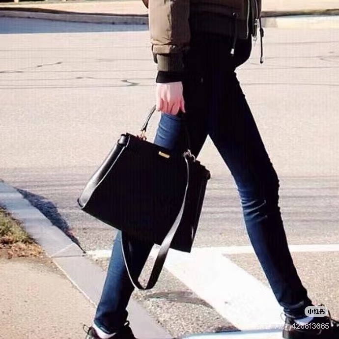 FENDI 芬迪 Peekaboo 黑色 斑馬紋 肩背包 斜背包 手提包 側背包-19