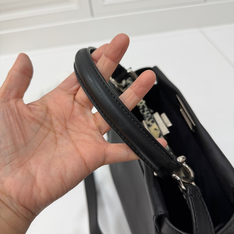 FENDI 芬迪 Peekaboo 黑色 斑馬紋 肩背包 斜背包 手提包 側背包-39