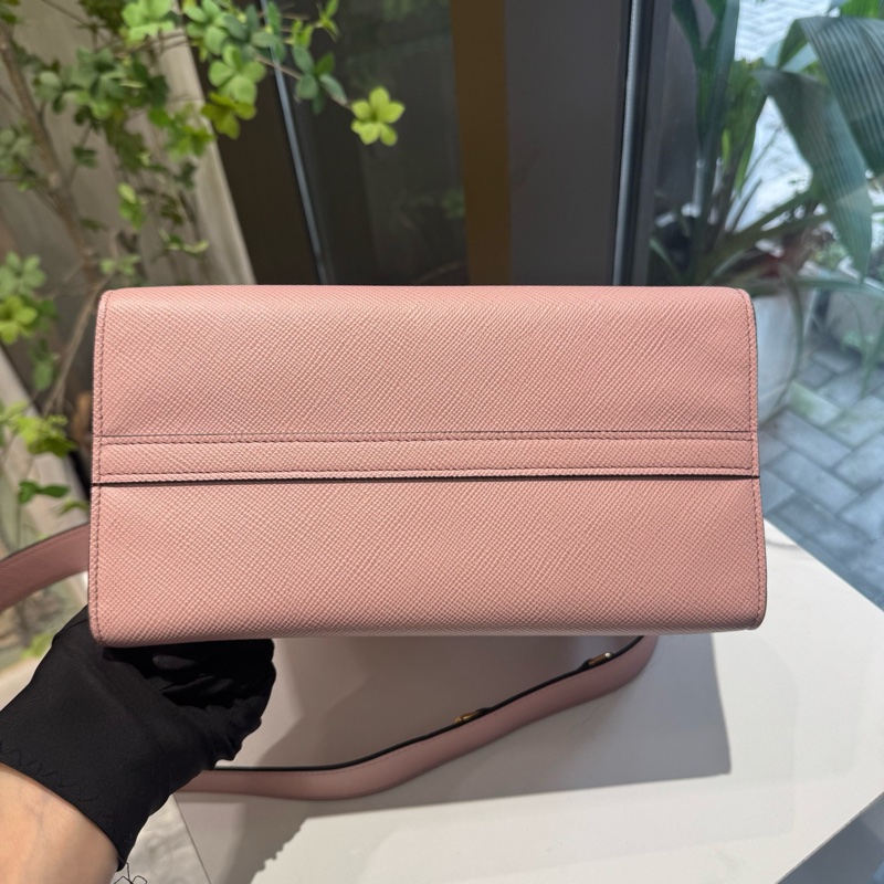 98新普拉達/Prada Monochrome粉色十字紋牛皮手提包 經典logo 金色五金 26×20cm-2