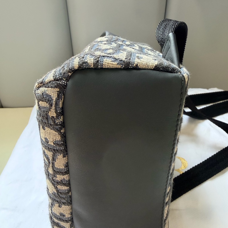 Dior 小後背包 二手-11