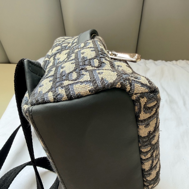Dior 小後背包 二手-12