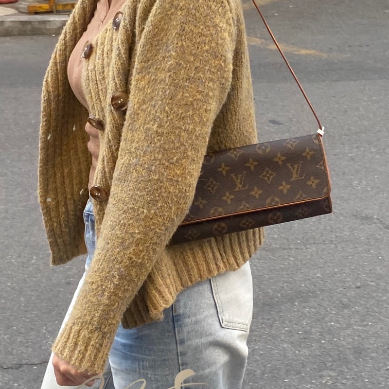 LV 路易威登 老花 信封包 腋下包 斜背包 肩背包 側背包 手提包-2