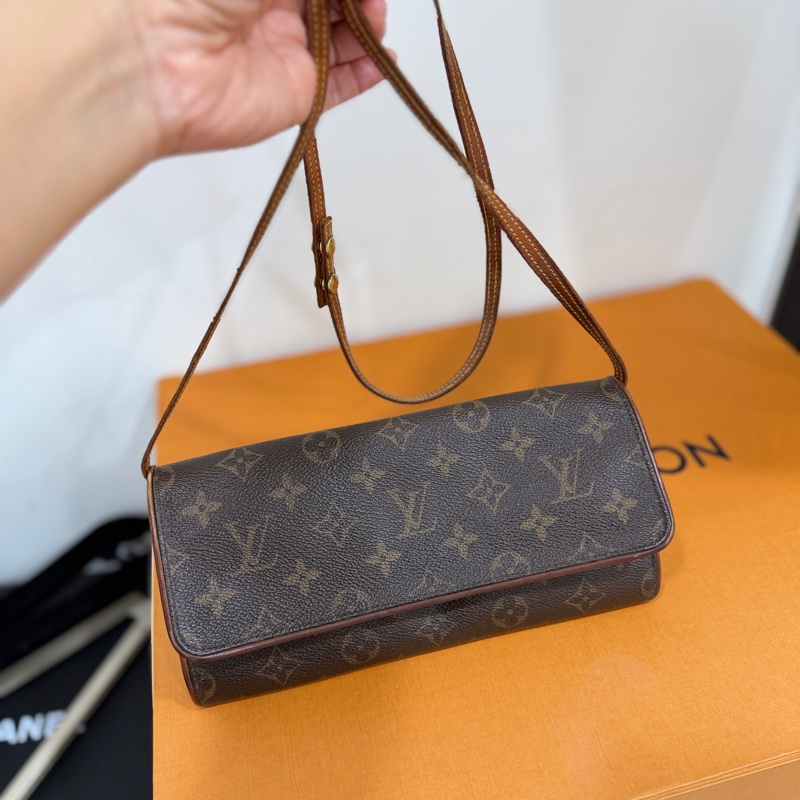 LV 路易威登 老花 信封包 腋下包 斜背包 肩背包 側背包 手提包-10