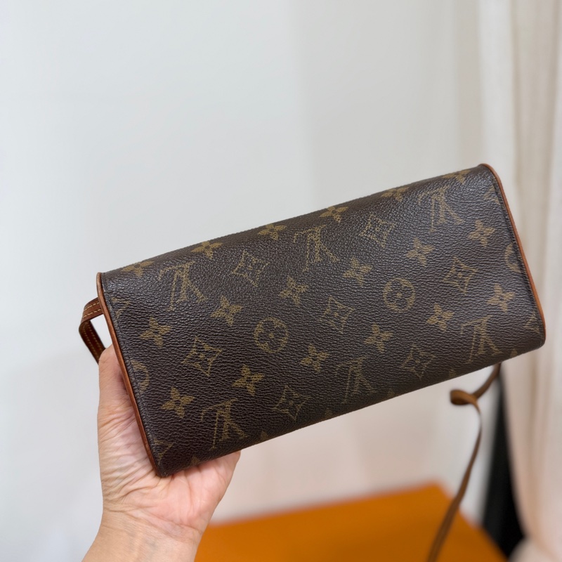 LV 路易威登 老花 信封包 腋下包 斜背包 肩背包 側背包 手提包-12