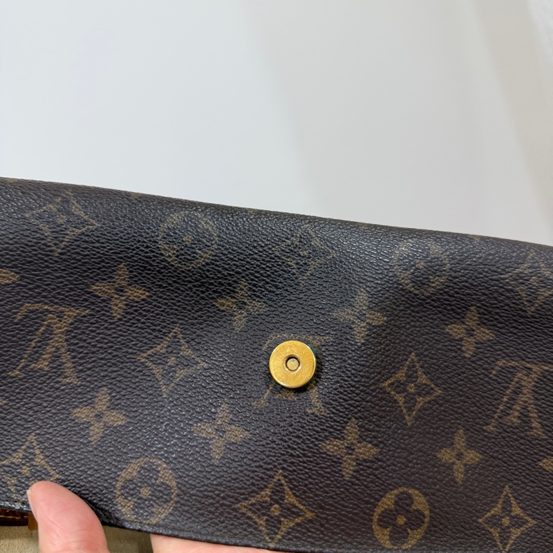 LV 路易威登 老花 信封包 腋下包 斜背包 肩背包 側背包 手提包-15