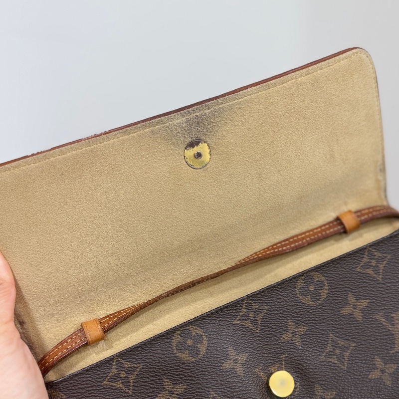 LV 路易威登 老花 信封包 腋下包 斜背包 肩背包 側背包 手提包-33