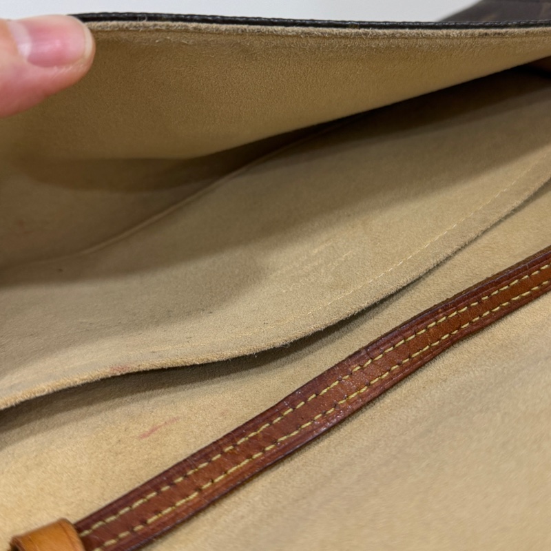 LV 路易威登 老花 信封包 腋下包 斜背包 肩背包 側背包 手提包-34