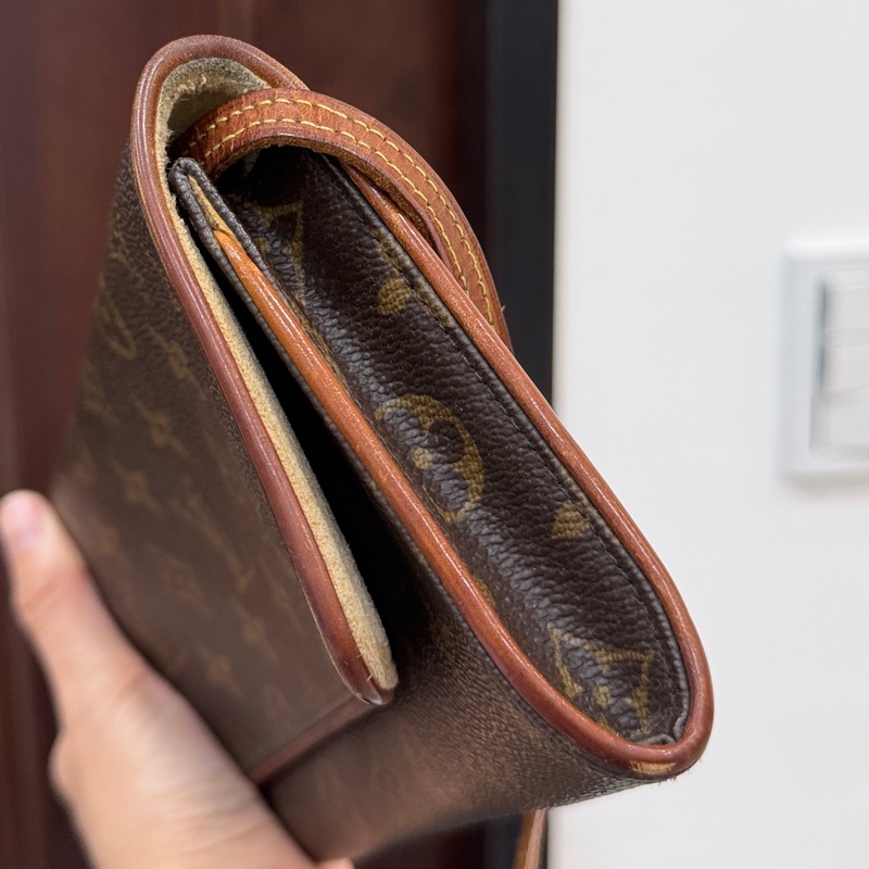 LV 路易威登 老花 信封包 腋下包 斜背包 肩背包 側背包 手提包-36