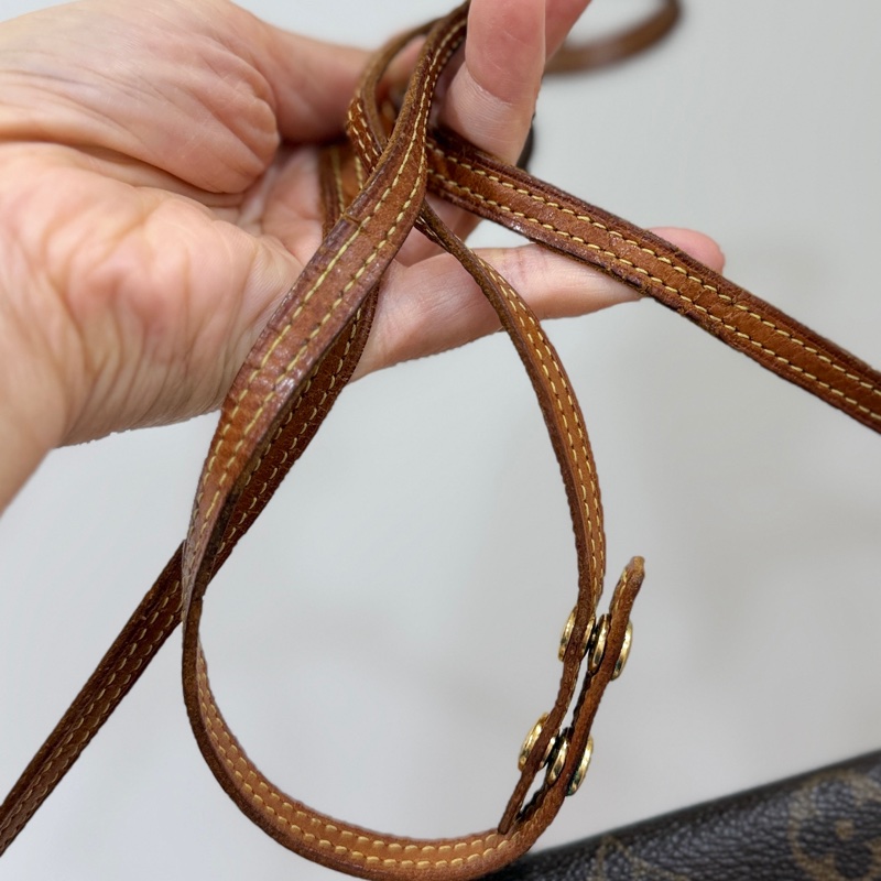 LV 路易威登 老花 信封包 腋下包 斜背包 肩背包 側背包 手提包-40