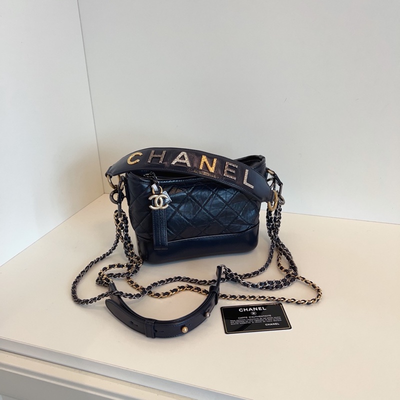 ✨Chanel 海軍藍雕花手柄流浪包 有保卡💙-2