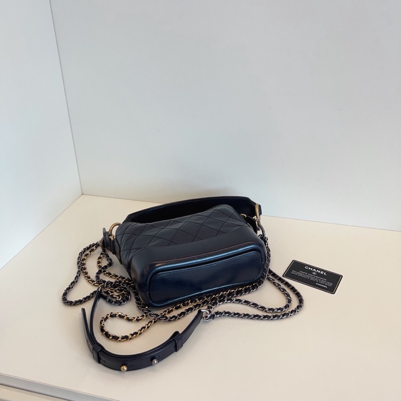 ✨Chanel 海軍藍雕花手柄流浪包 有保卡💙-6