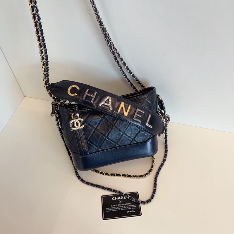 ✨Chanel 海軍藍雕花手柄流浪包 有保卡💙-8