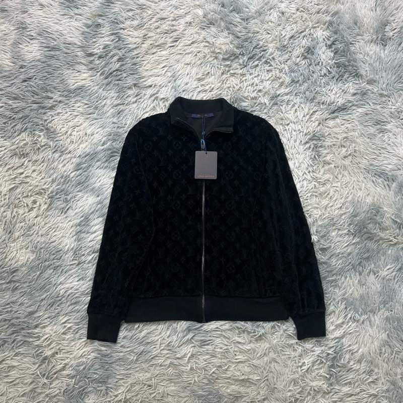 ✨Lv 黑色滿版外套 尺寸M-0