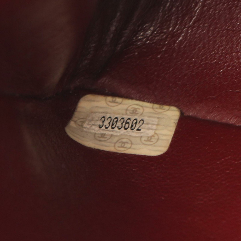 香奈兒 (CHANEL) 絎縫 Diana 翻蓋單肩包,羊皮材質,黑色-4