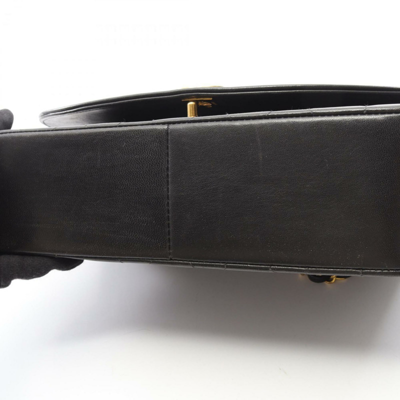 香奈兒 (CHANEL) 絎縫 Diana 翻蓋單肩包,羊皮材質,黑色-9