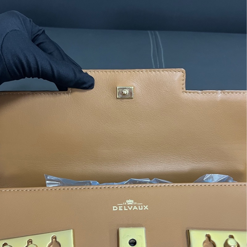 Delvaux Tempete MM 焦糖色-11