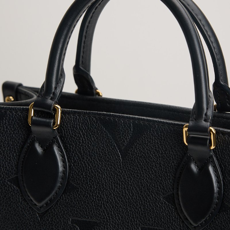 二手Lv Onthego pm黑壓紋/晶片款-4