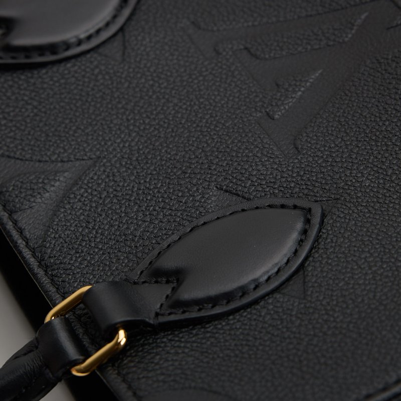 二手Lv Onthego pm黑壓紋/晶片款-5