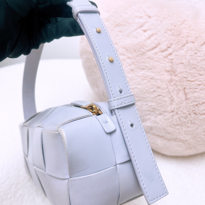 Bv brick cassette 淺紫編織格腋下包-4