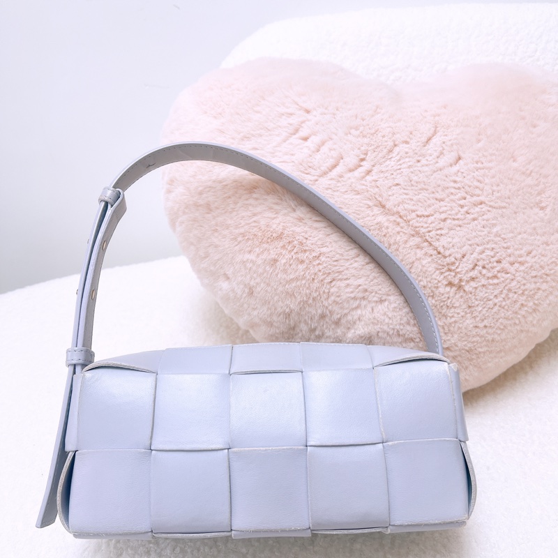 Bv brick cassette 淺紫編織格腋下包-5